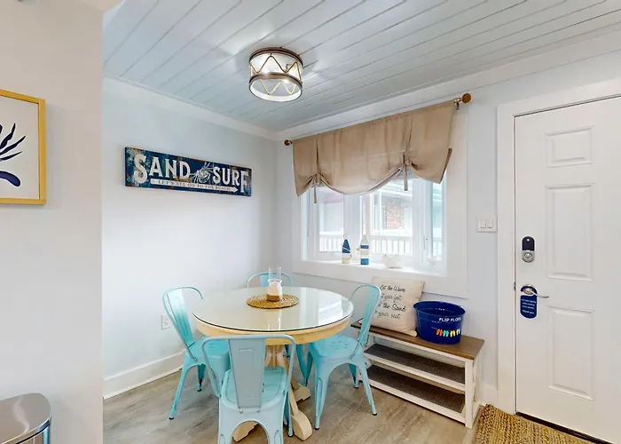 Tiffanie By The Sea 323d Apartment