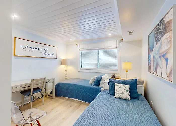 Apartment Tiffanie By The Sea 323d